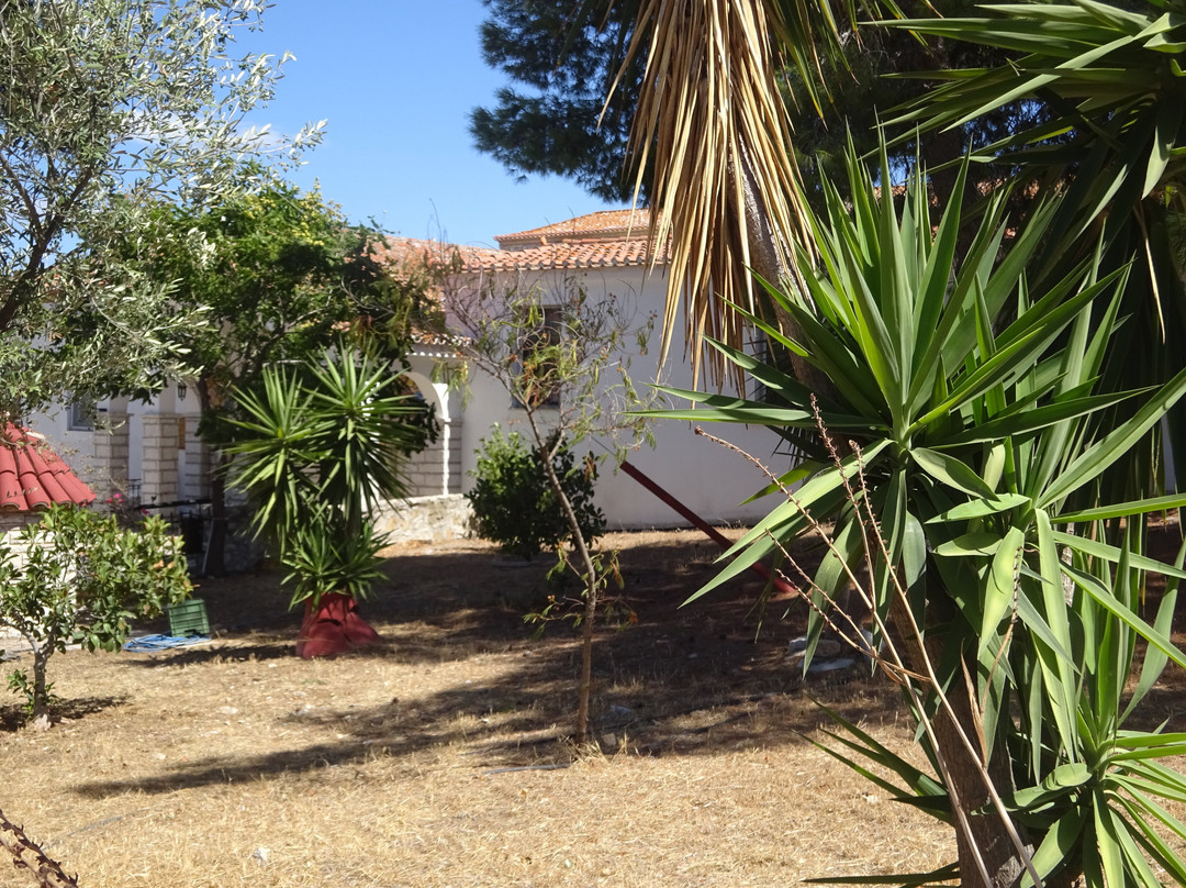 Holy Monastery of St. Anargyroi-Ermioni必去景点