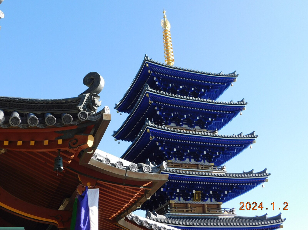 Nakayama-dera Temple Gojunoto-宝冢市必去景点