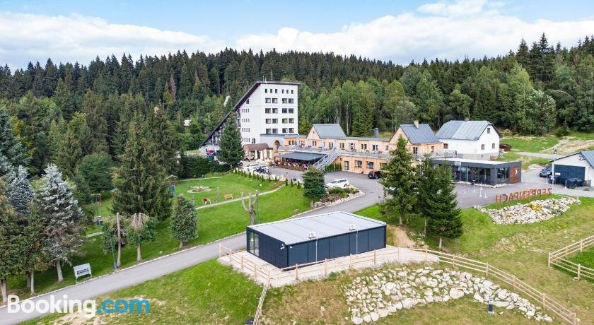 Hotel Zerrenpach Látky主图