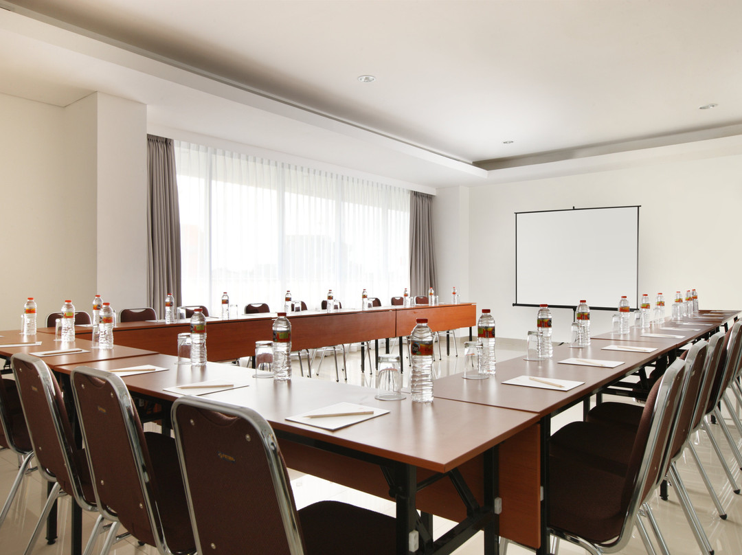 Amaris Hotel Serpong Tangerang主图