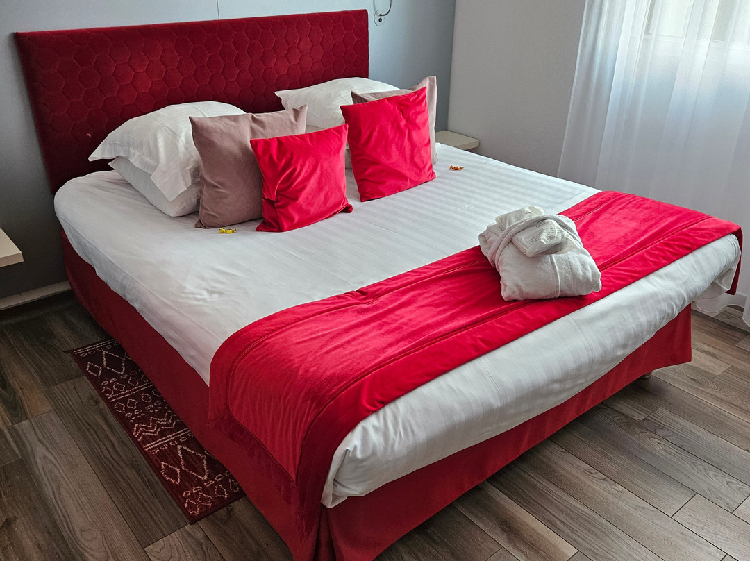 Colmar Hotel主图