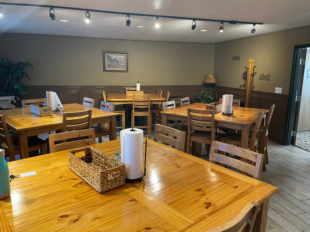 Covered Wagon Motel主图