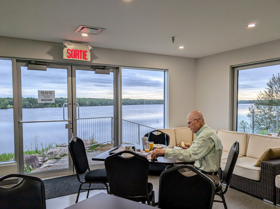 Hotel De La Borealie主图