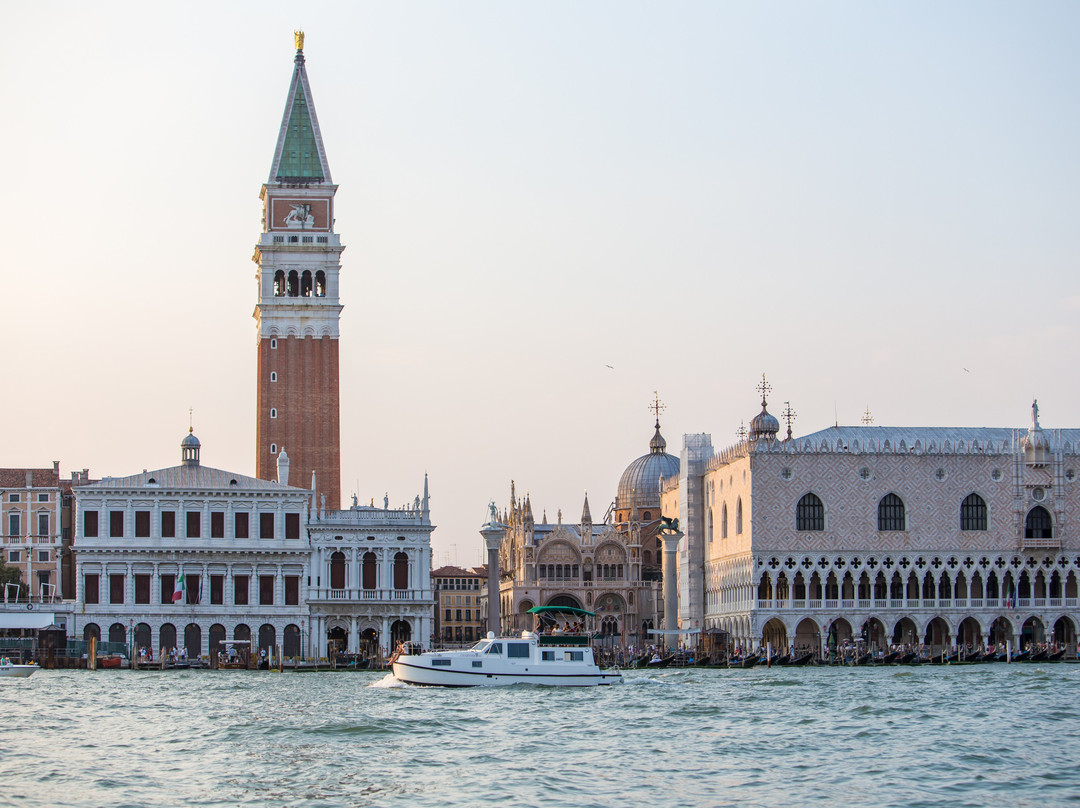 CHARTERBOAT.IT - Vacanze in houseboat-基奥贾必去景点