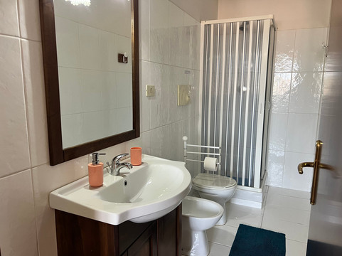 阿兰西花园教堂家庭式酒店主图