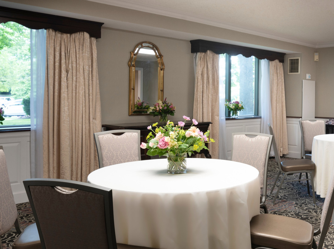 德斯蒙德酒店主图