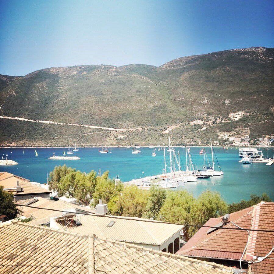 Vasiliki Blue-官方