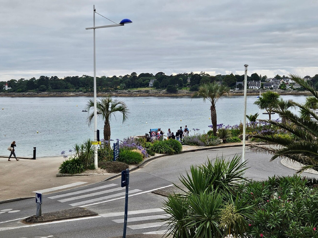 卡斯特尔酒店主图