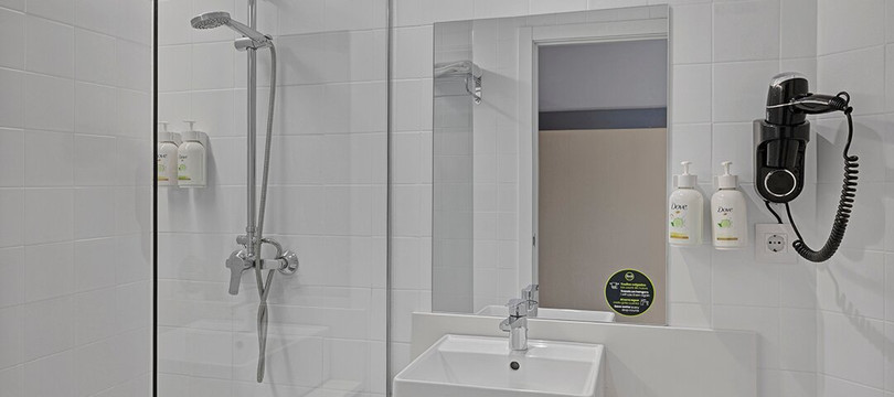 斯多瑞梅赫罗纳酒店主图