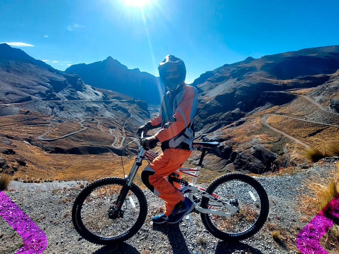 Evolution Adventure Travel - Death Road-拉巴斯必去景点