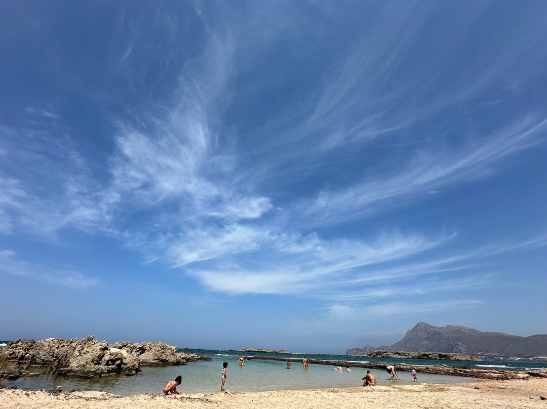Tiny Beach Pink Sand景点图片