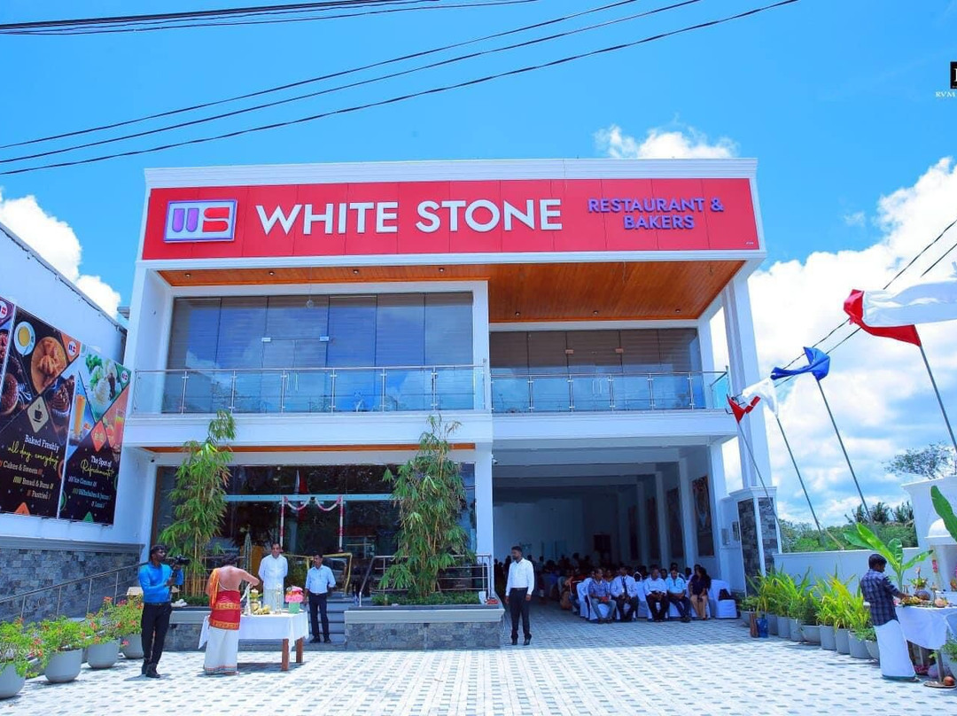 White Stone Bakery And Restaurant