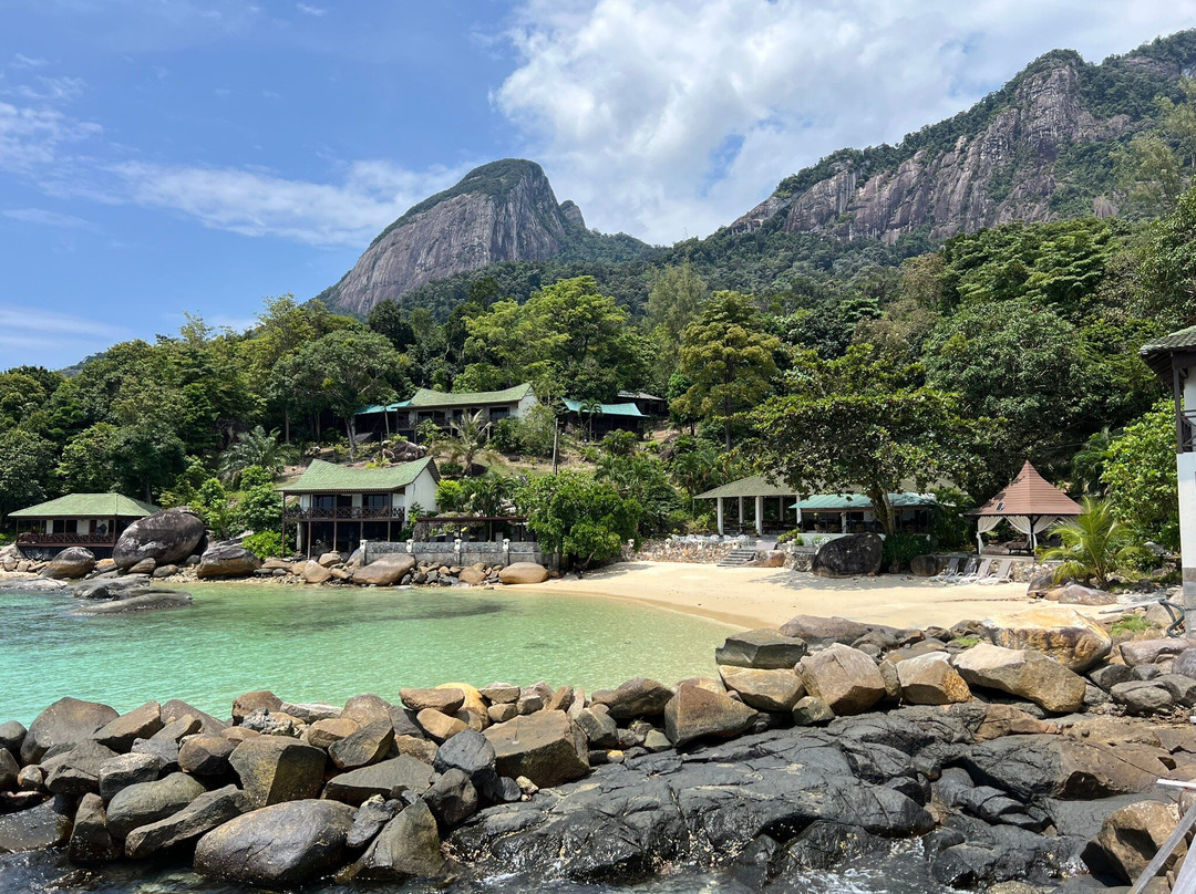 米纳安格湾度假酒店主图