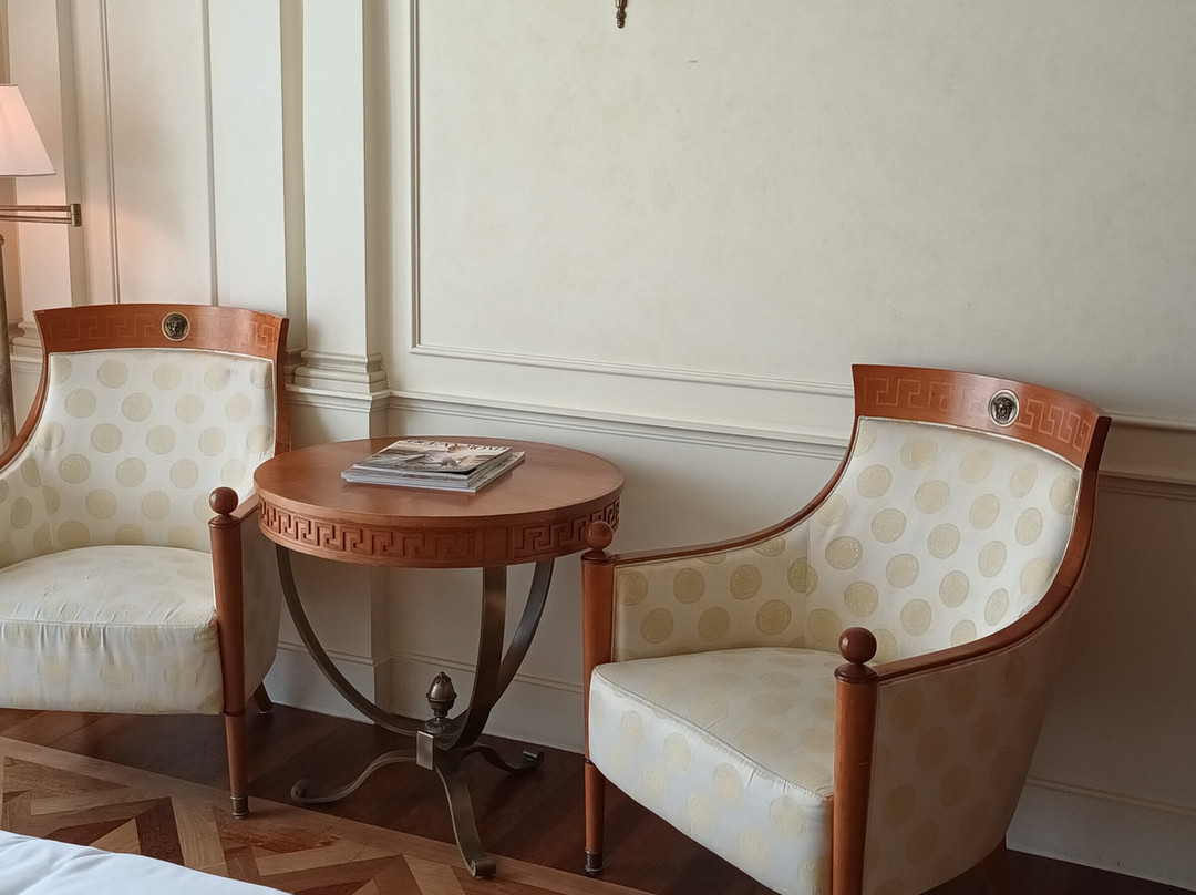 范思哲豪华度假酒店主图