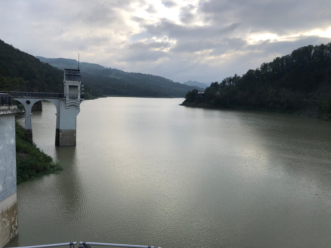 Lago di Trebecco e Diga del Molato景点图片