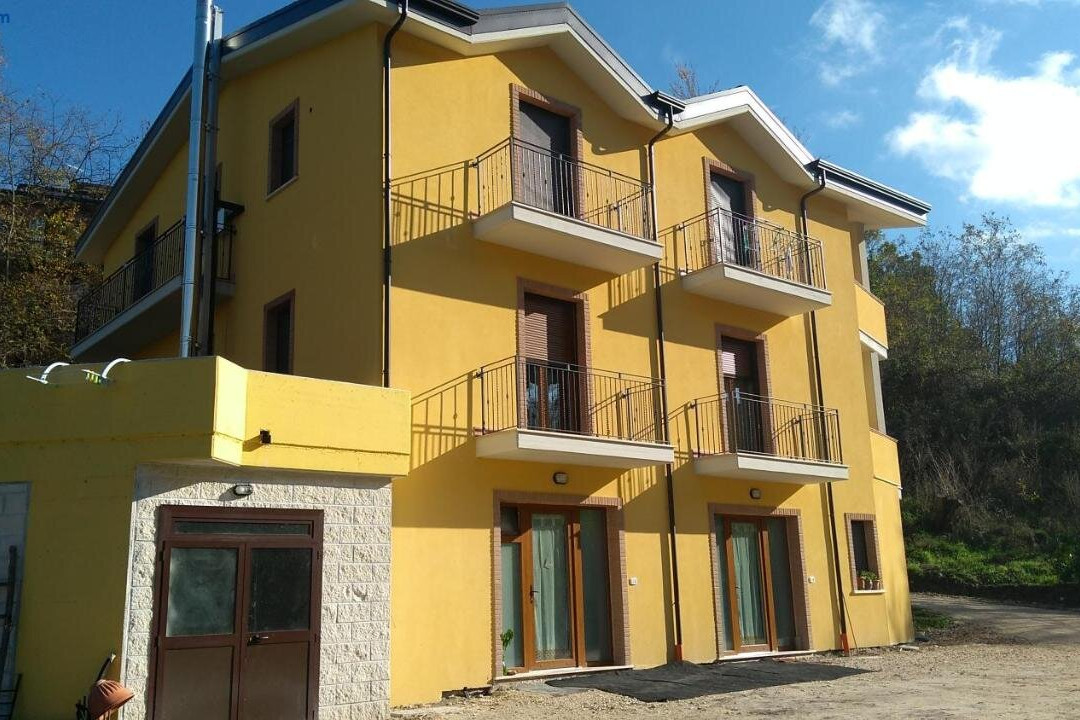 Villa Center
