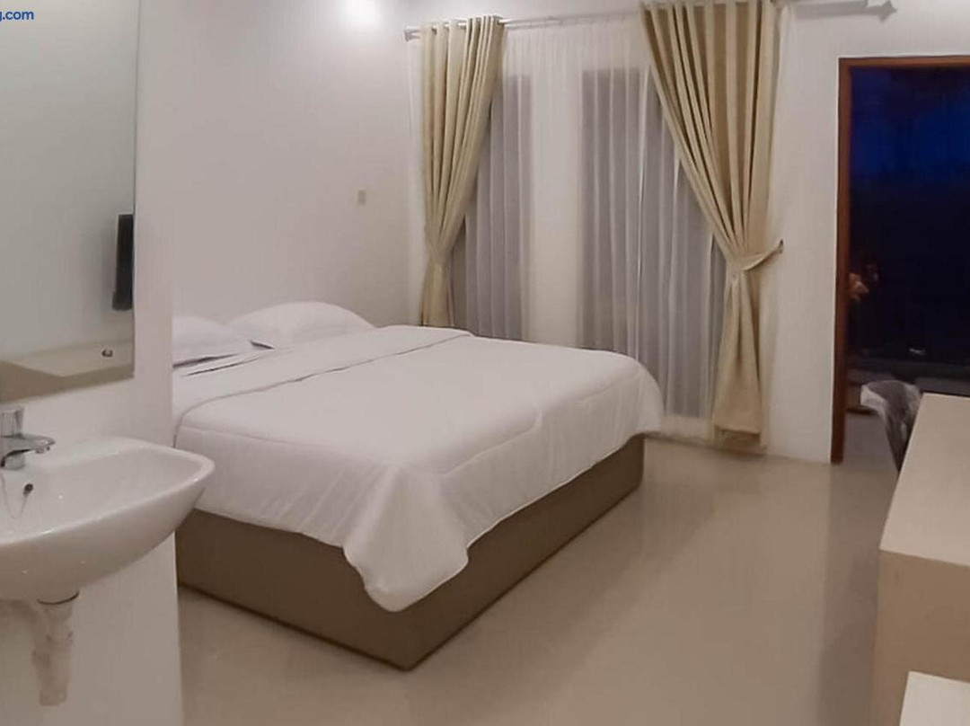 RedDoorz near Pantai Madasari Pangandaran