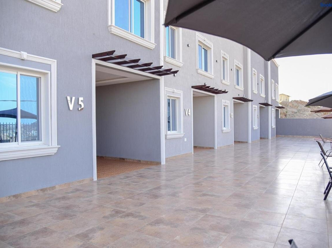 Clouds Hotel Villas