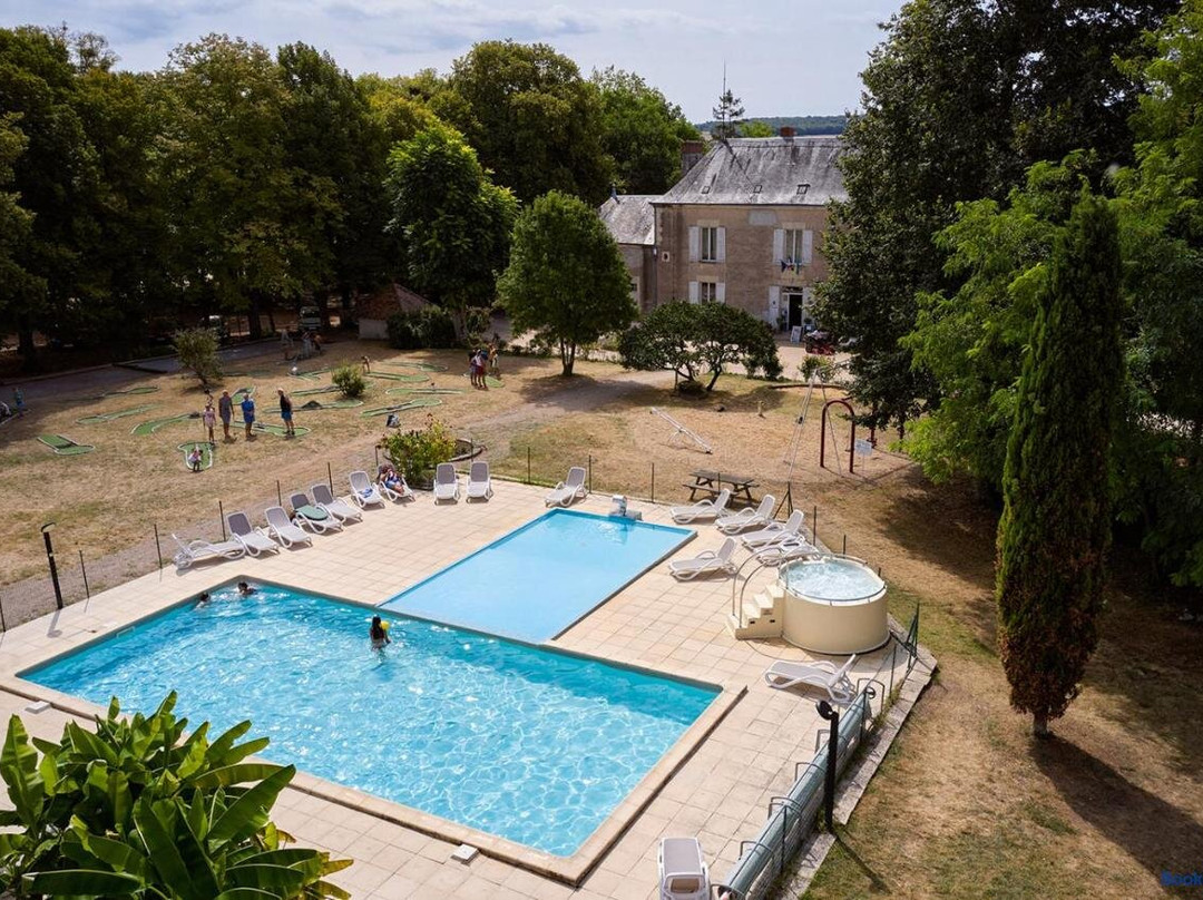 Glamping Villatent at Petit Trianon