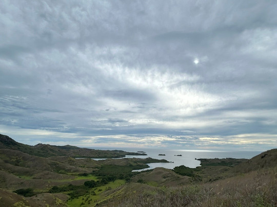 蓝礁湖海滩度假酒店主图