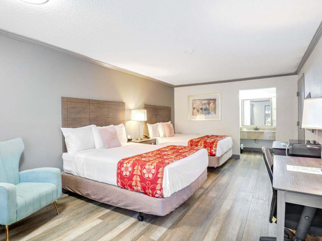 The Guest Lodge Gainesville主图