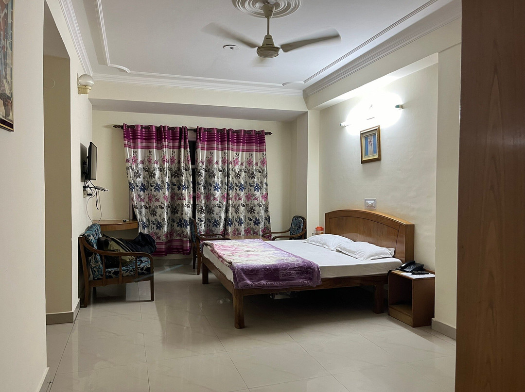 Hotel Highland Regency主图