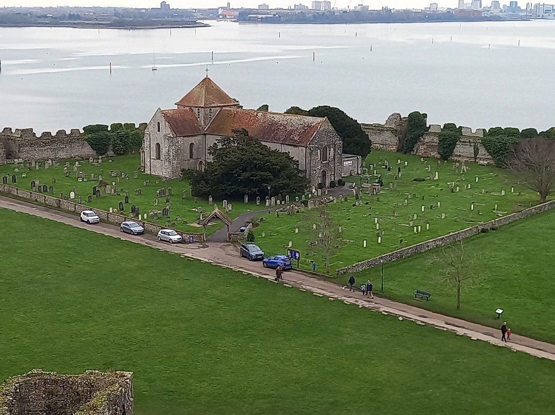 Portchester Castle景点图片