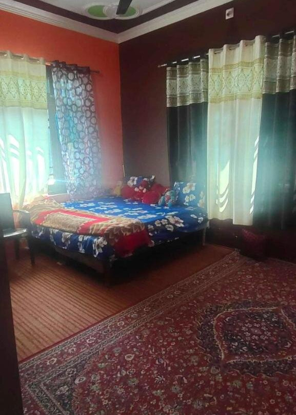 POP Shafait Homestay