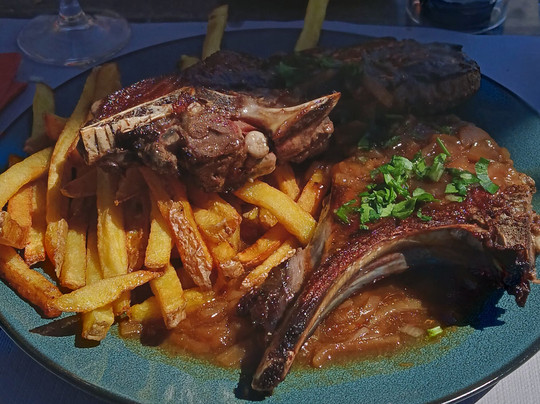 Auberge De La Grotte, Chez Peïo