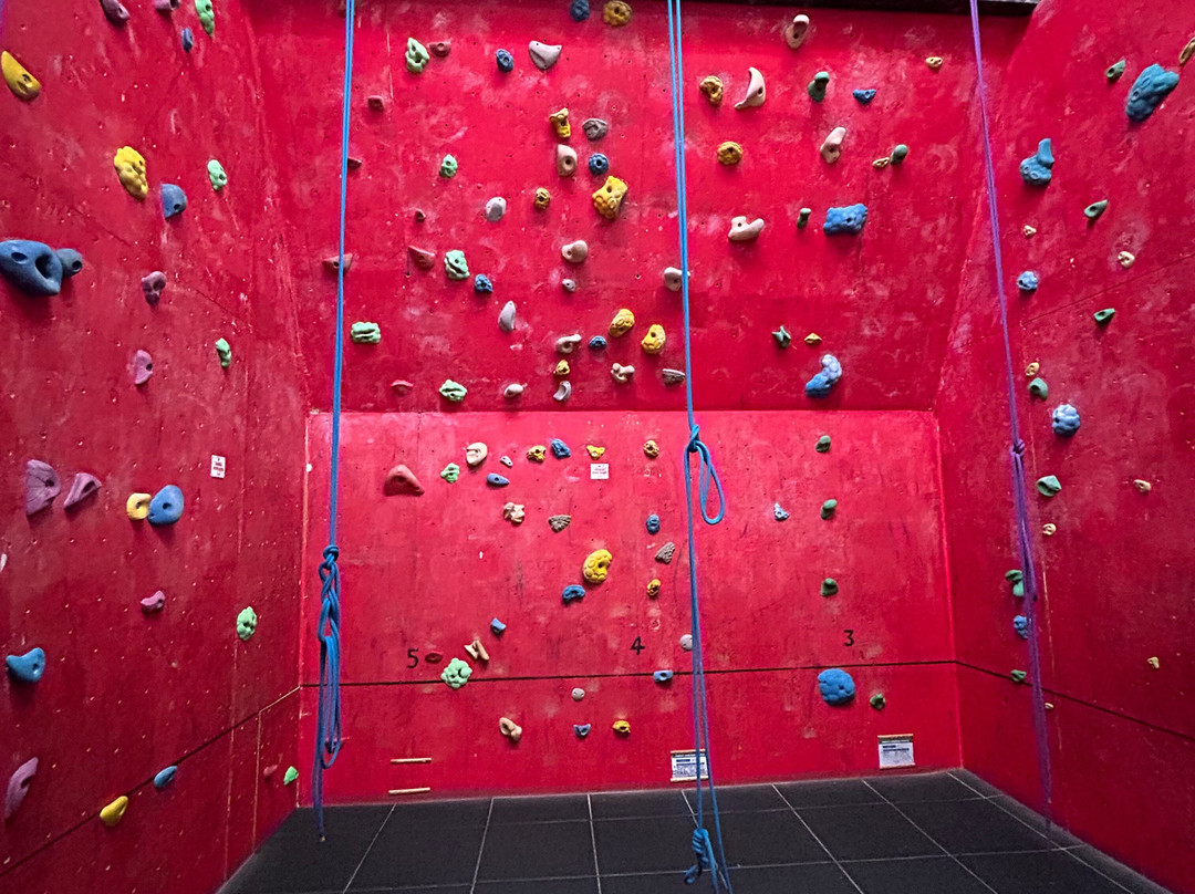 The Peak Climbing School-Leek必去景点