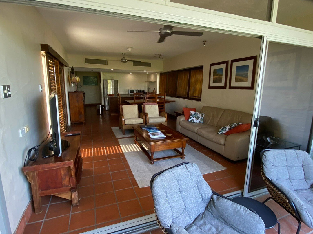 热带雨林俱乐部温泉酒店主图