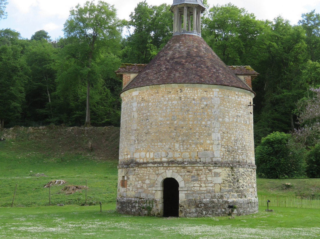 Abbaye de Mortemer-Haute-Normandie必去景点