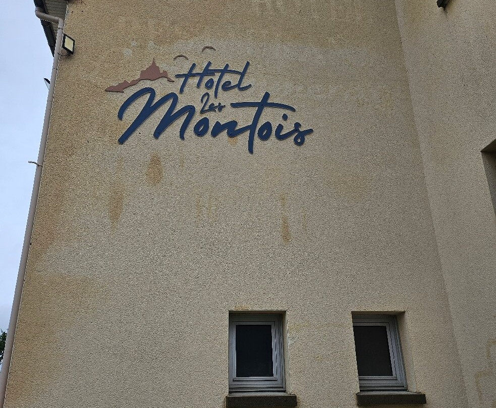 珀莫艾酒店主图