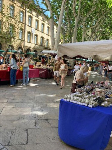 农贸市场-普罗旺斯必去景点