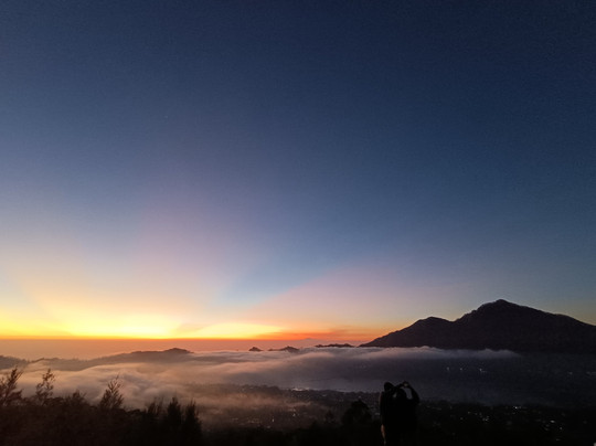 Mount Batur 4WD Jeep Sunrise Tour with Photographer