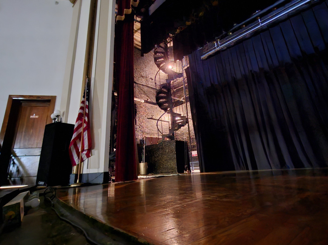 Paola Community Center-Paola必去景点