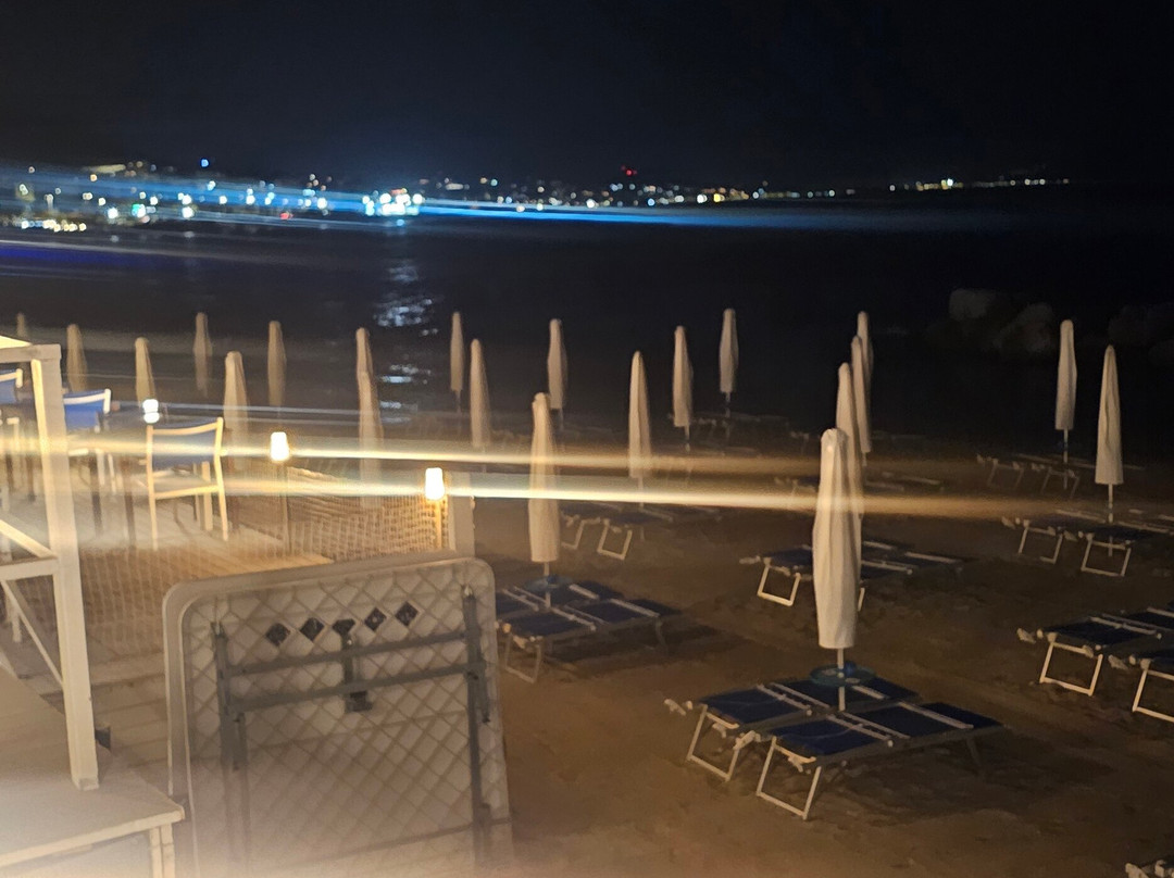 La Spiaggetta-墨西拿必去景点