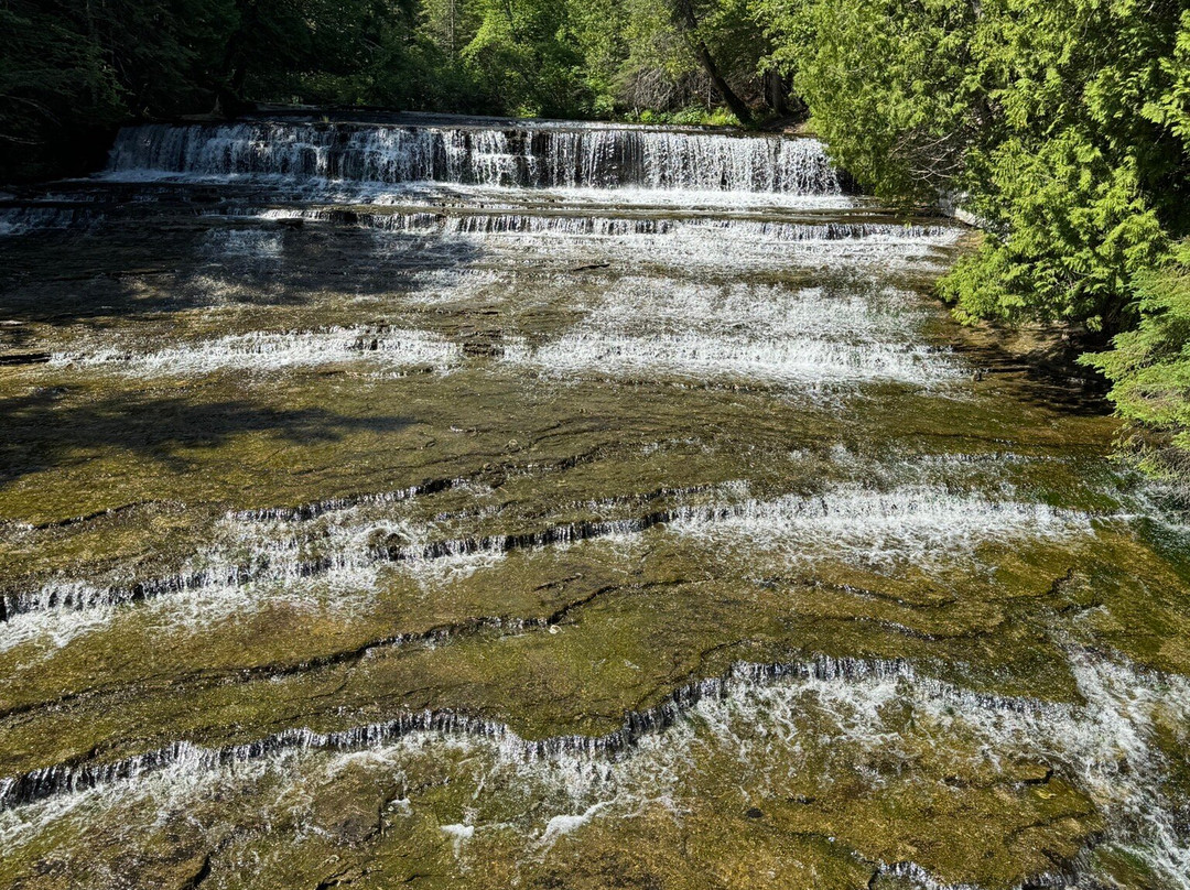 Au Train Falls-缪尼辛必去景点