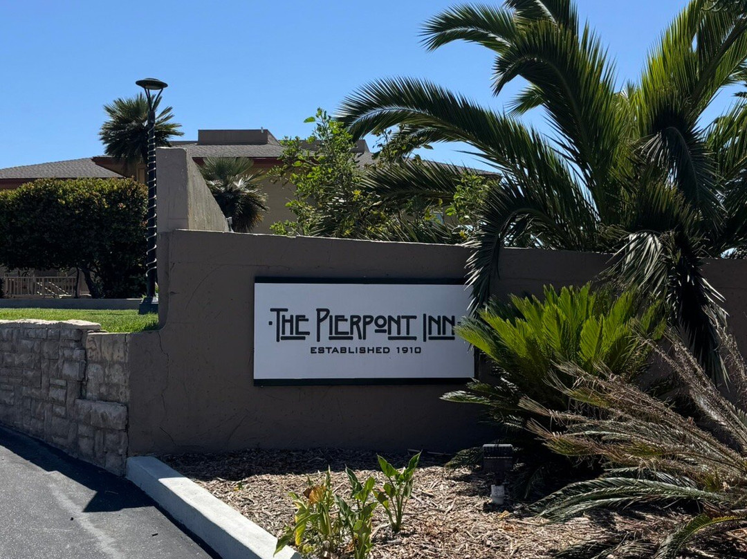 温德姆花园皮尔庞特酒店主图