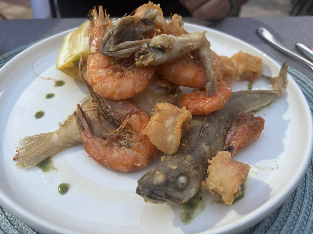 Toto & Raf Restaurant