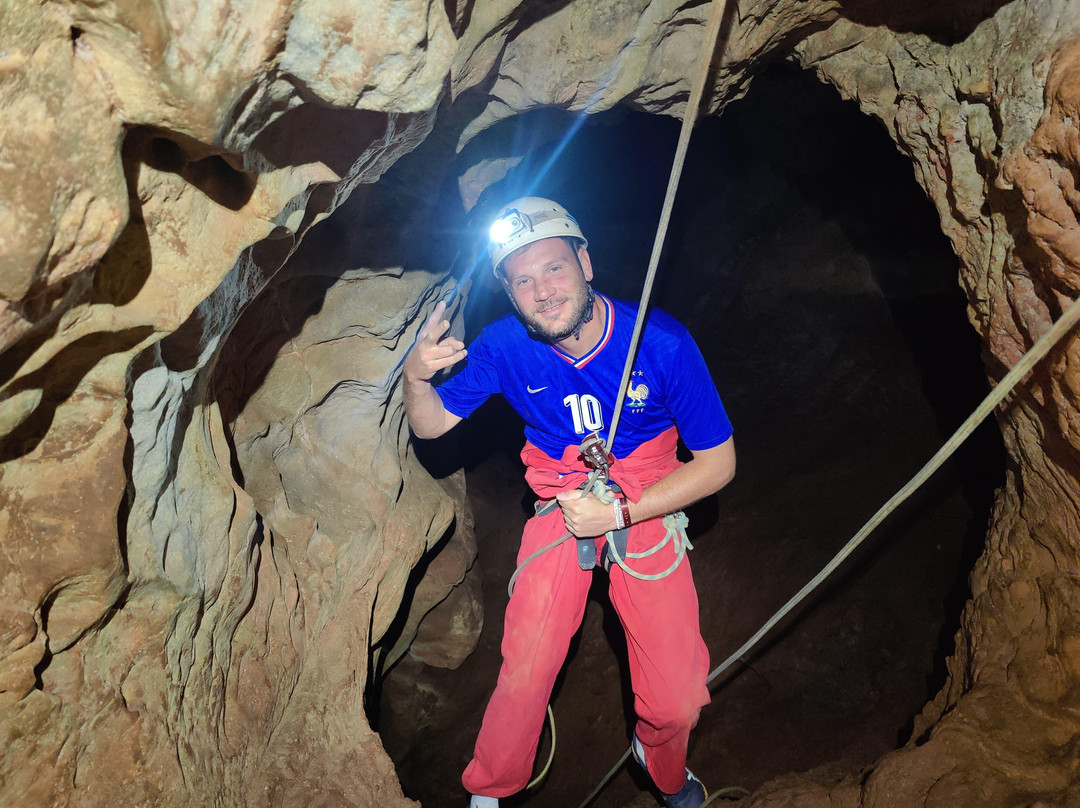 Explor'Addiction Canyoning et Spéléologie-Le Barcares必去景点