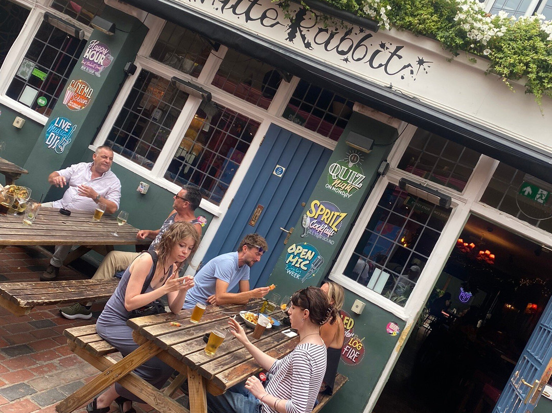 The White Rabbit-布莱顿必去景点