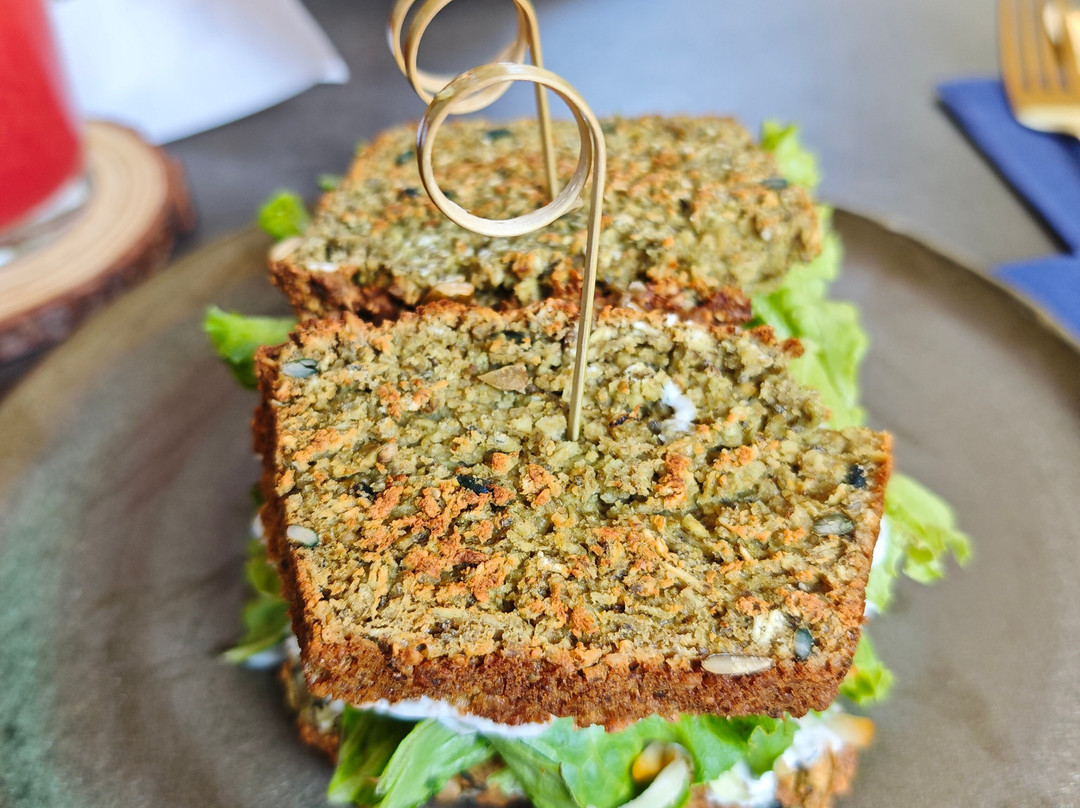 Fit Bar - Food & Lounge Experience