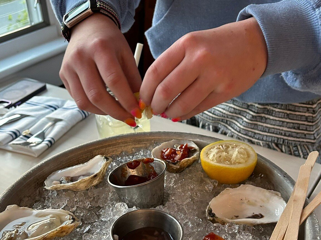 The Homeport Restaurant And Oyster Bar