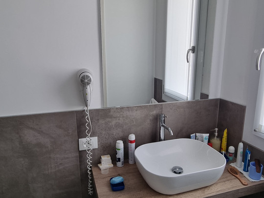 Pove 2.4 Hotel主图