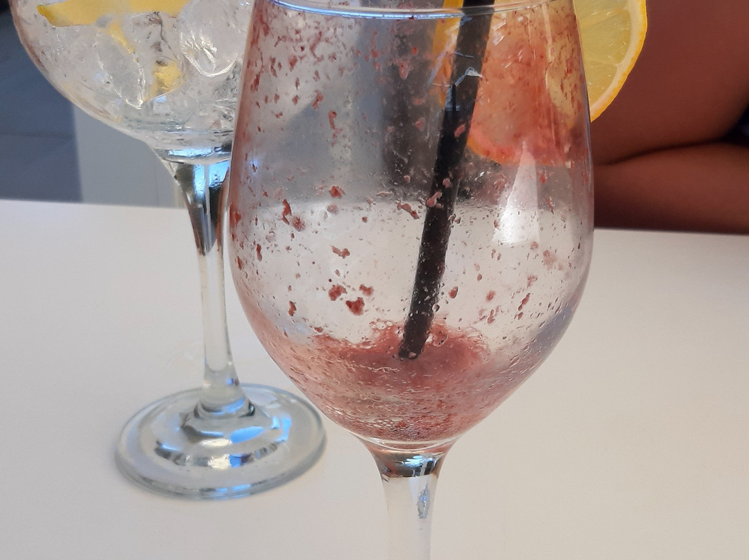 Bagno Delfino-Pinarella必去景点