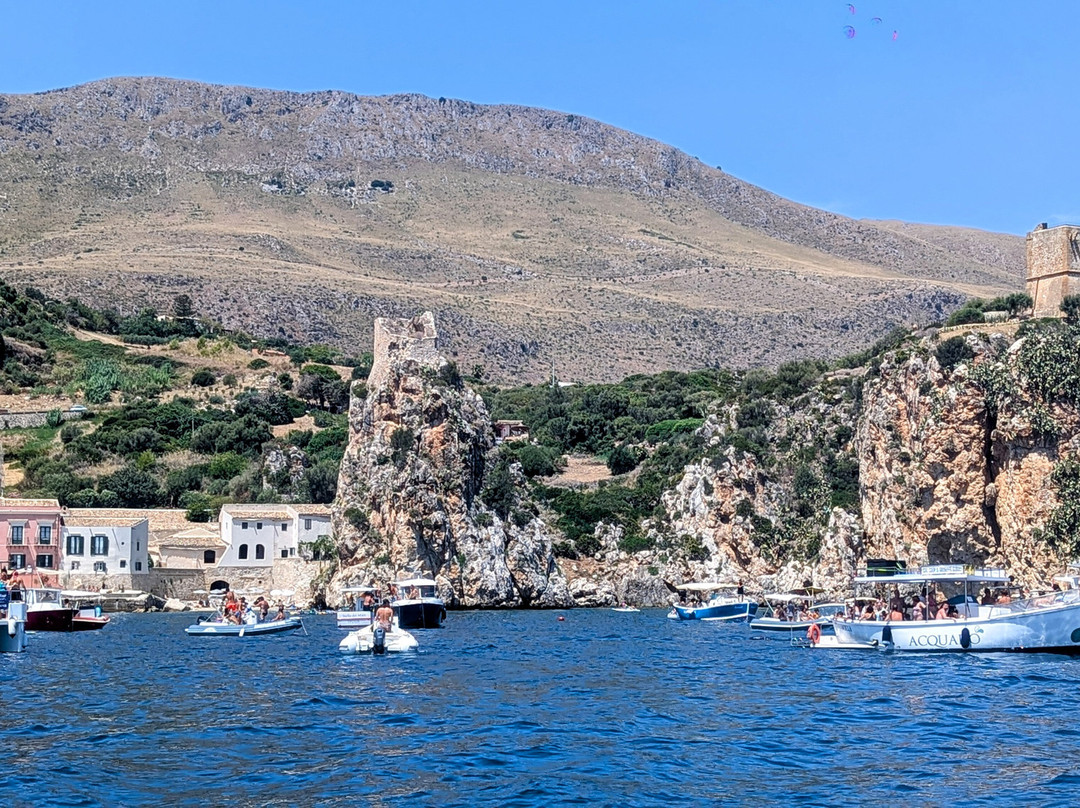 Escursioni in Barca con Paolo-戈尔福海堡必去景点