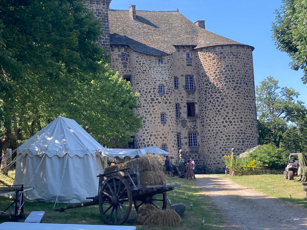 Chateau de Rochebrune-Oradour必去景点