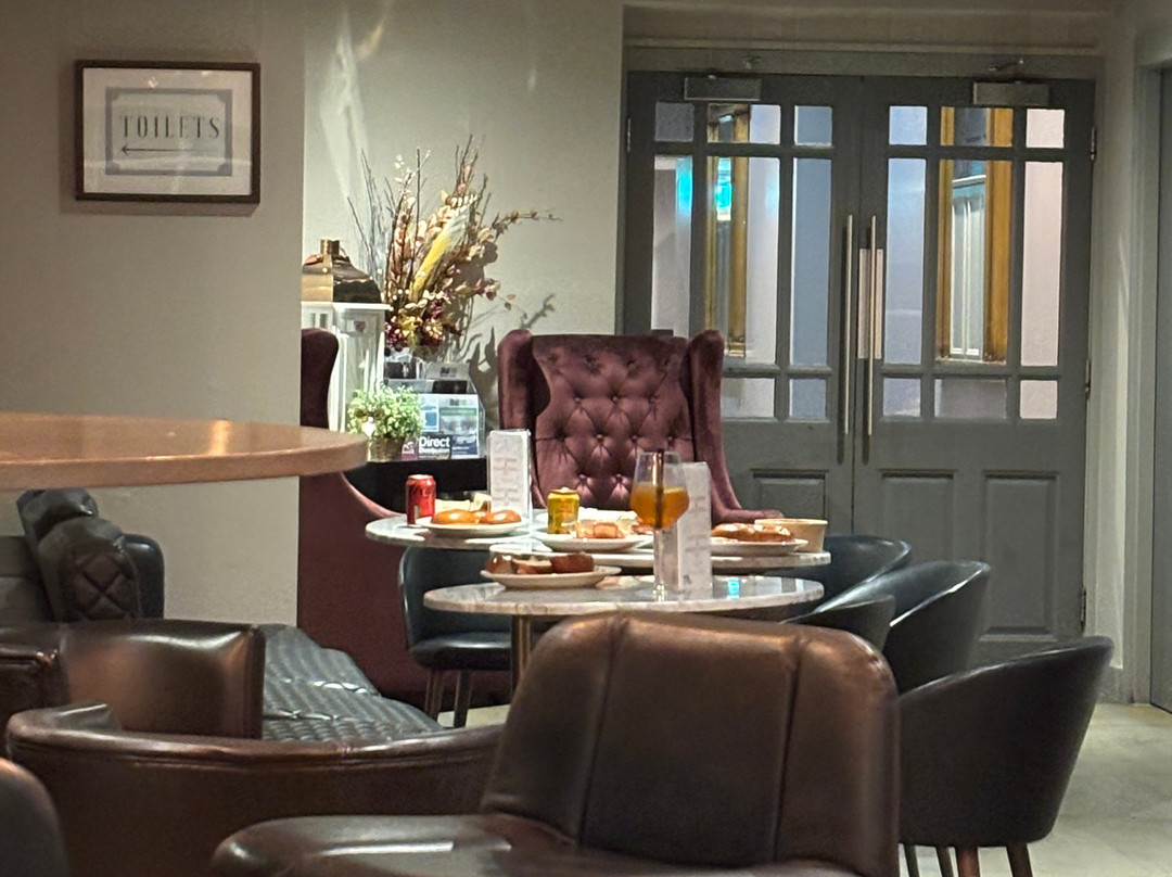 Strathaven Hotel主图