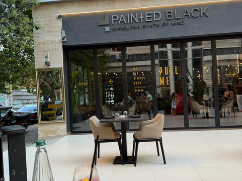 Painted Black The Italian Gastro Club-地拉那必去景点